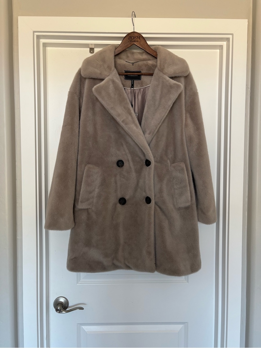 BCBGMaxAzria Taupe Double-Breasted Teddy Coat size M